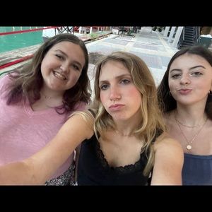 Meet your Posher, Annie